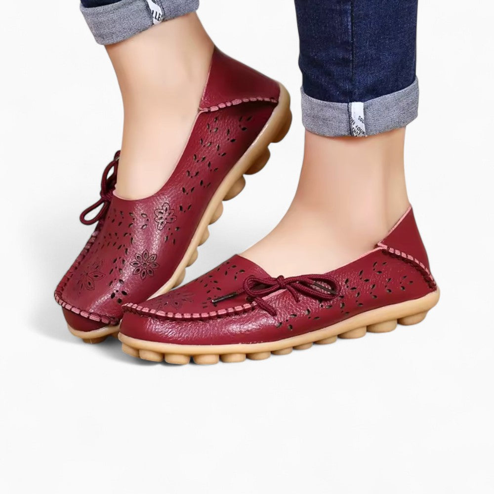 Mocassins Plats Souples Et Ajourés Avec Motifs Fleurs