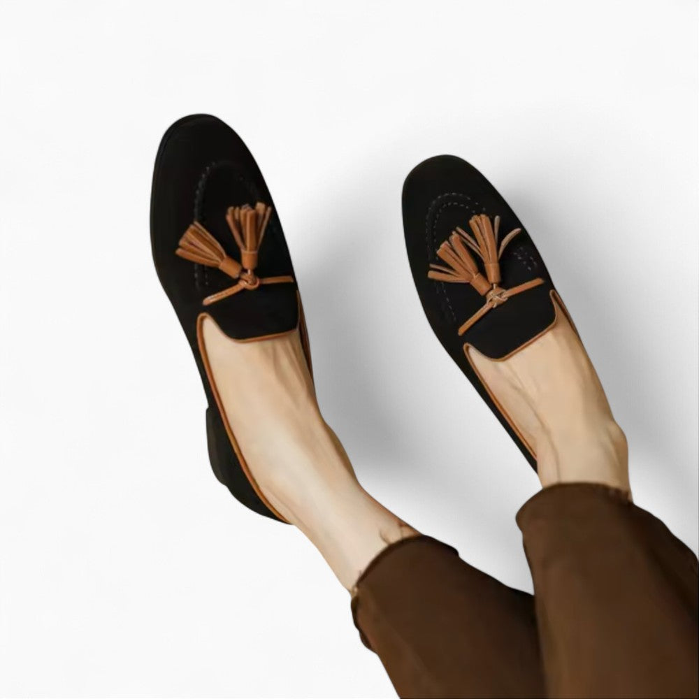 Mocassins À Glands Noirs Daim Pour Femme