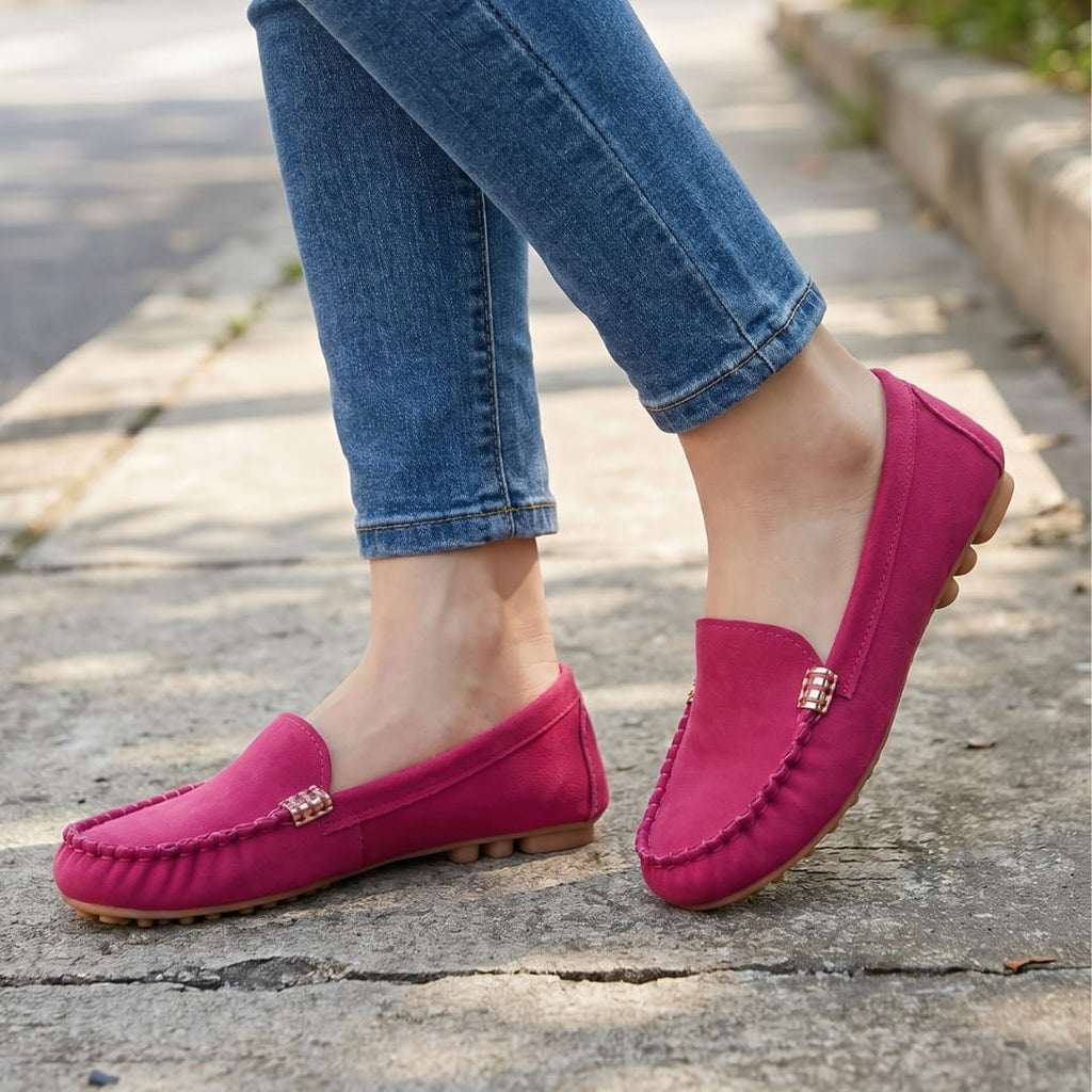 Kaithlyn Chaussures Décontractées en Daim à Enfiler – Détails Métalliques Confort Usage Quotidien