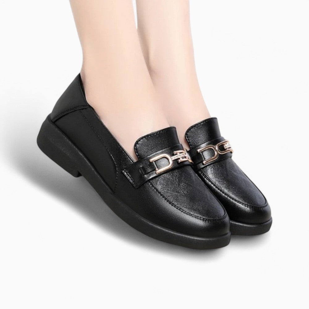 Mocassins Noirs À Semelle Épaisse Et Chaine Dorée Pour Femme