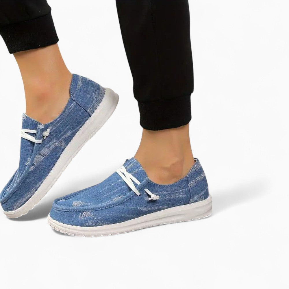 Mocassins En Jean Clair Délavé Et Déchiré