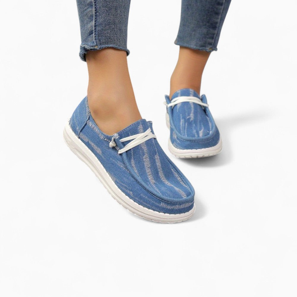 Mocassins En Jean Clair Délavé Et Déchiré