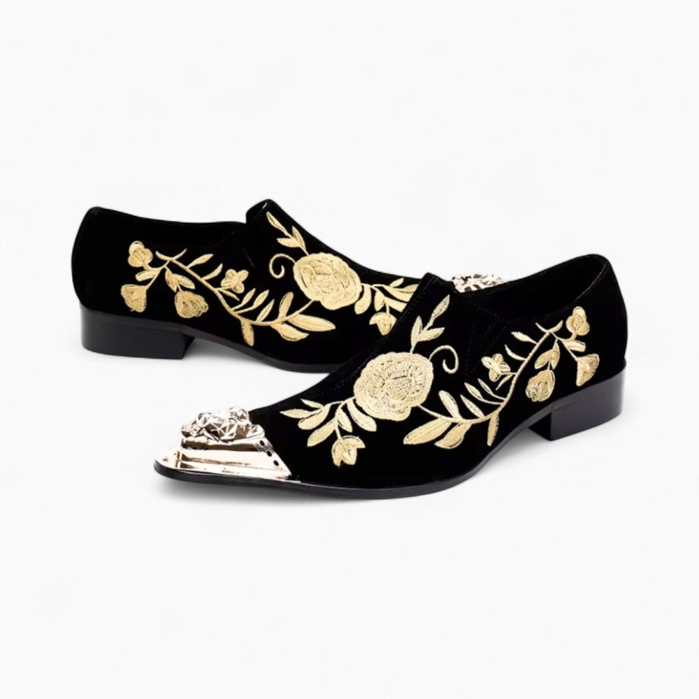 Mocassins En Velours Noir Avec Broderie Florale Dorée