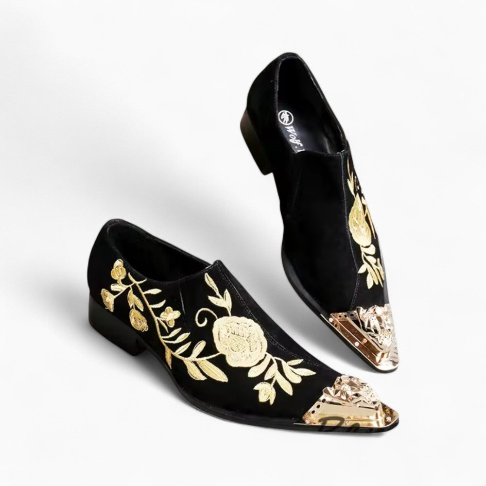 Mocassins En Velours Noir Avec Broderie Florale Dorée