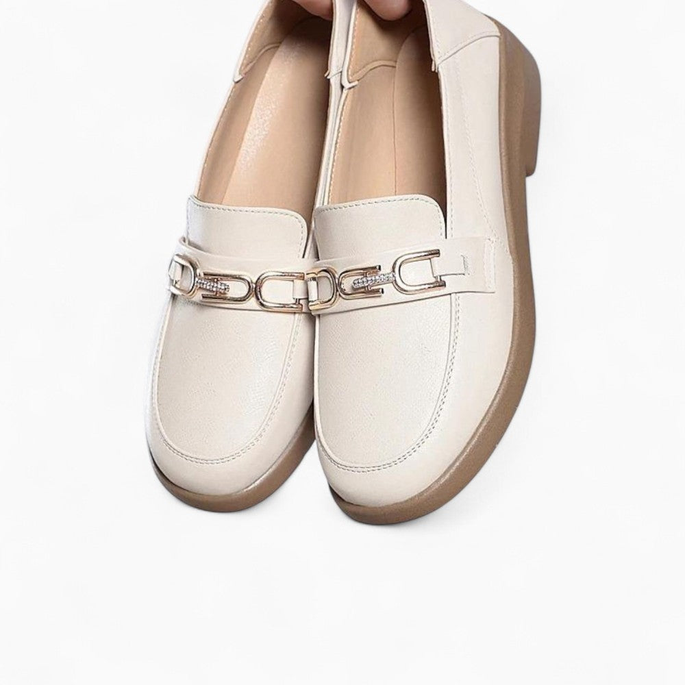 Mocassins Fins Avec Boucle En Métal Doré En Cuir Véritable