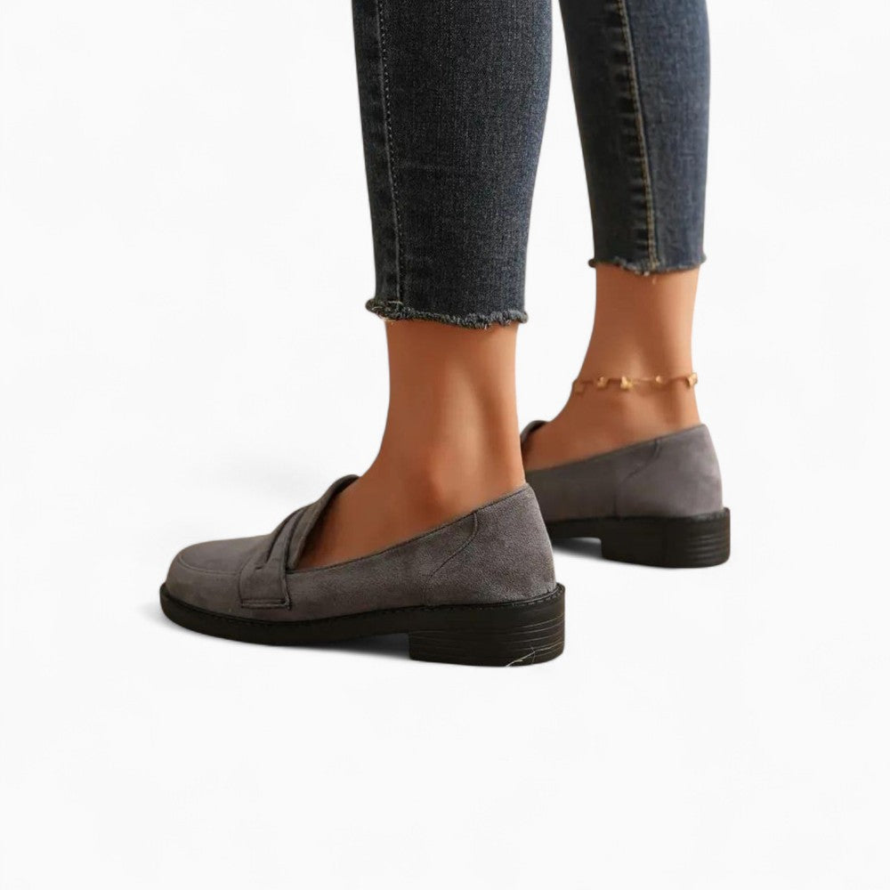 Mocassins Gris Pour Femme En Daim Véritable