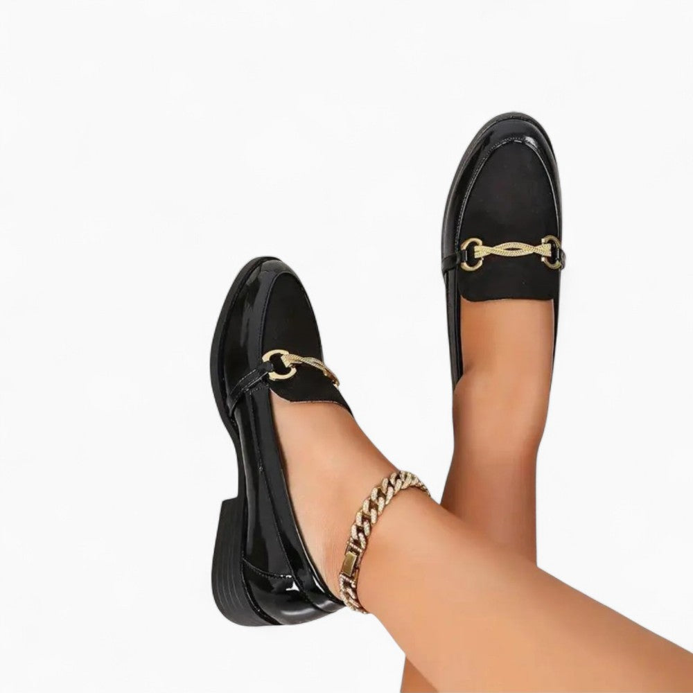 Mocassins Habillés Vernis Noir Et Velours À Mors Dorés