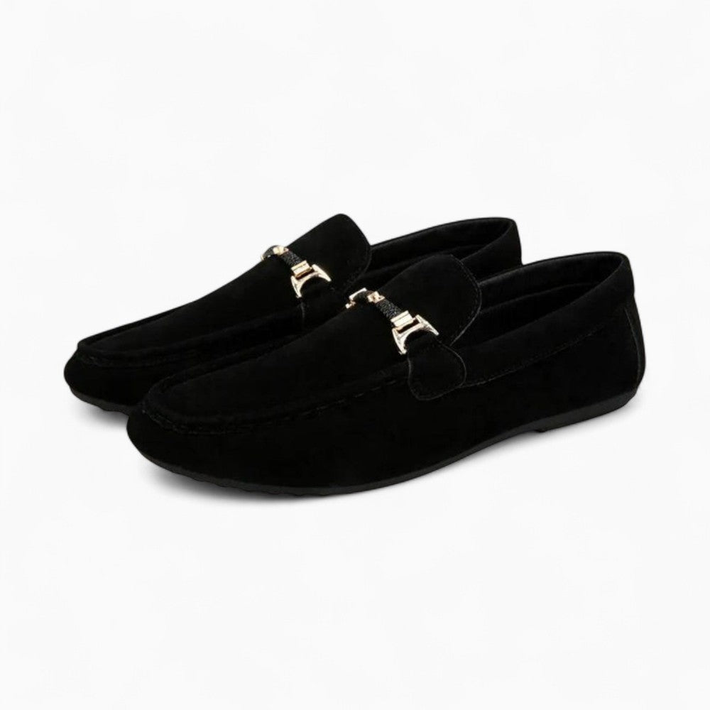 Mocassins En Daim Avec Une Chaîne Décorative Pour Hommes