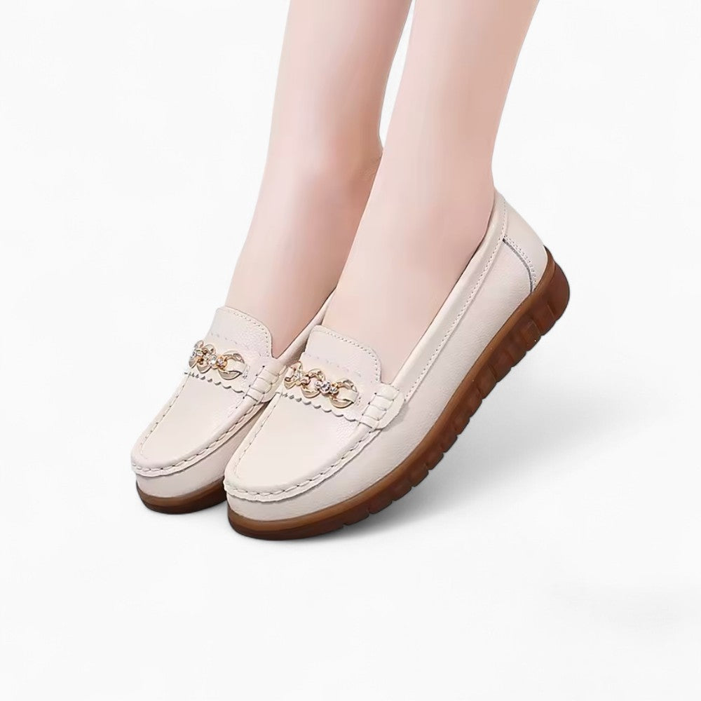 Mocassins En Cuir Rehaussés De Détails Dorés Pour Femmes
