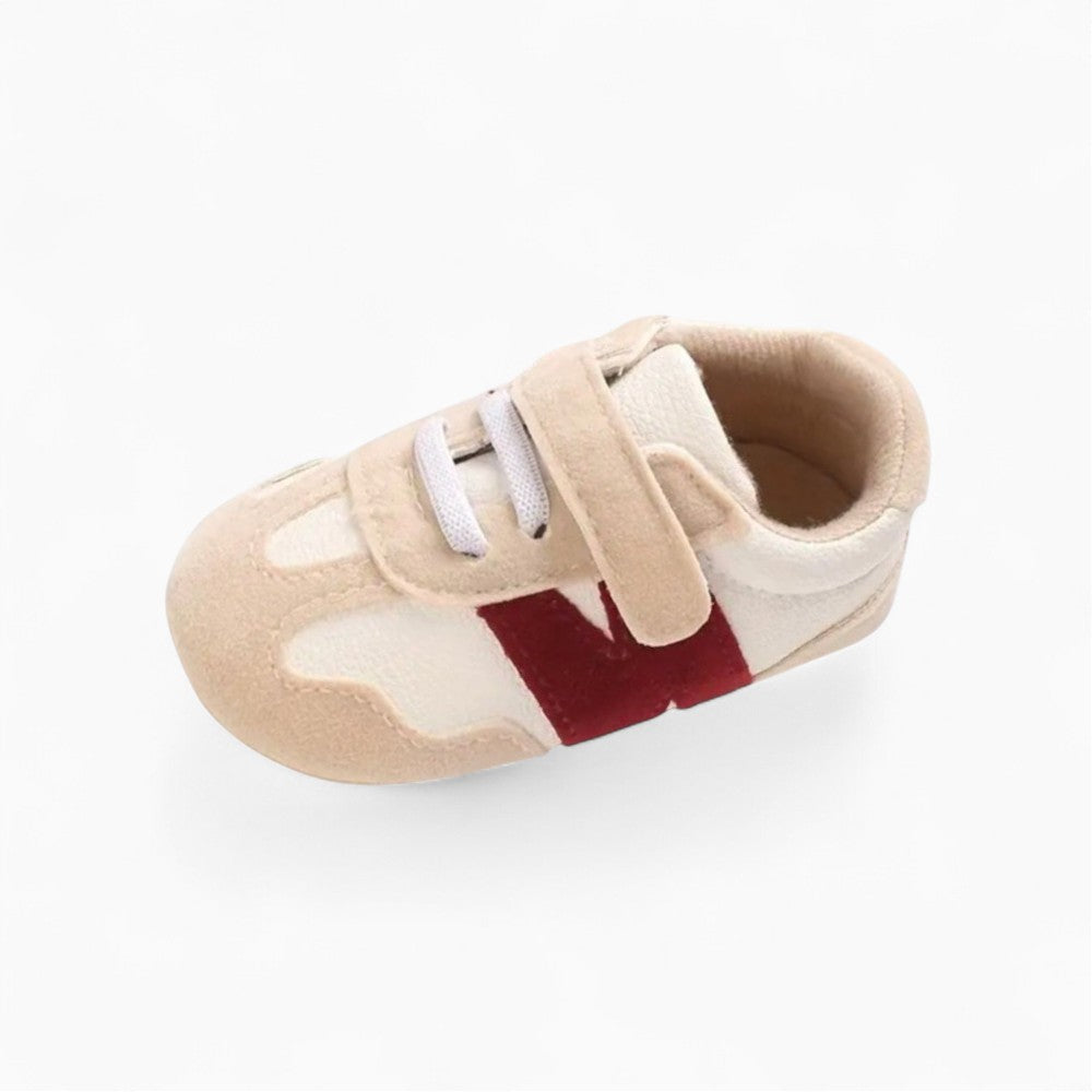 Mocassins Avec Un Design De Baseball Pour Bébé