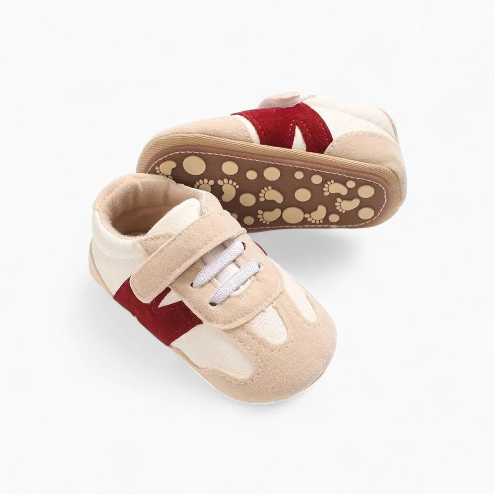 Mocassins Avec Un Design De Baseball Pour Bébé
