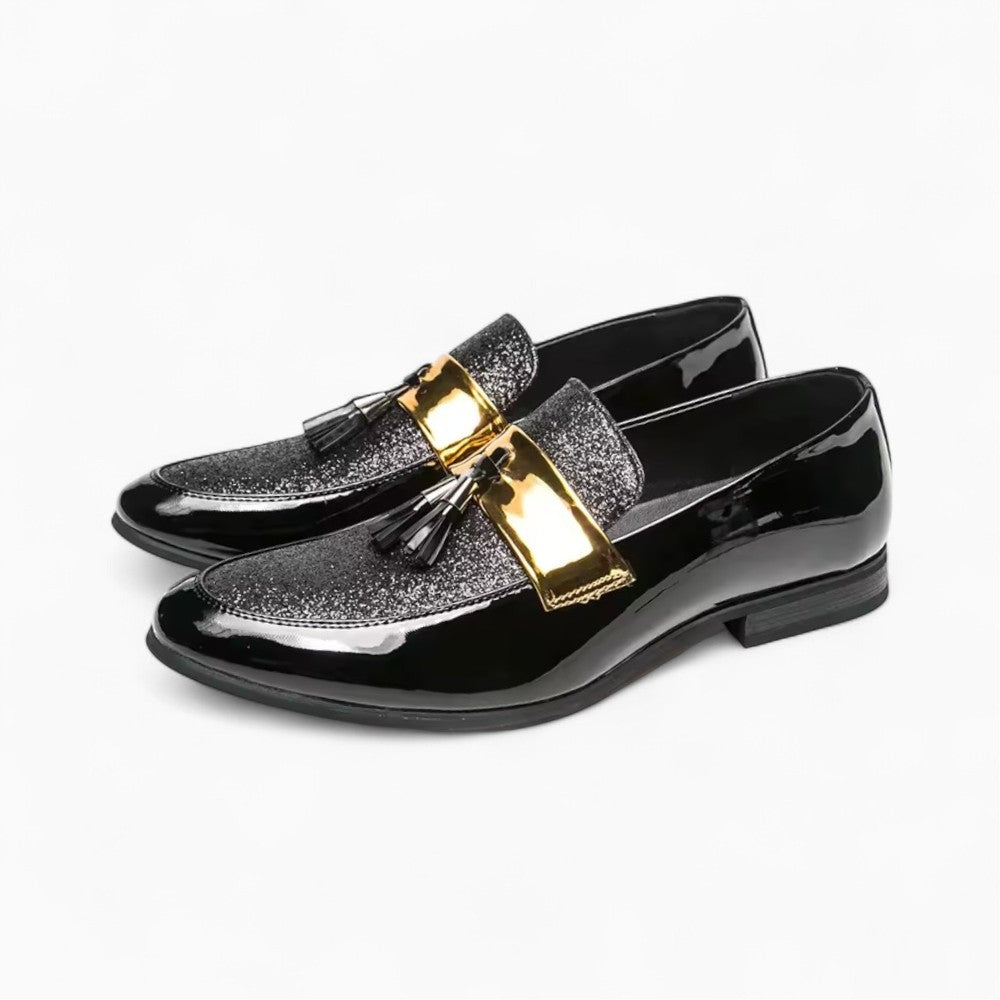 Mocassins À Glands Noir Et Doré Style Derby