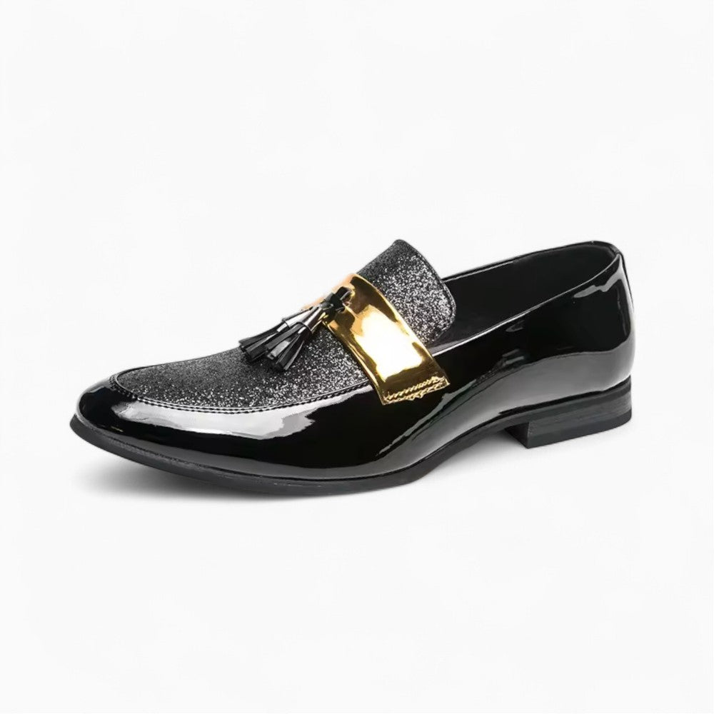Mocassins À Glands Noir Et Doré Style Derby