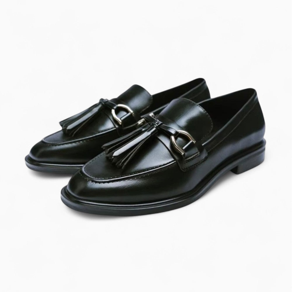 Mocassins Noirs À Glands À Enfiler Pour Femme
