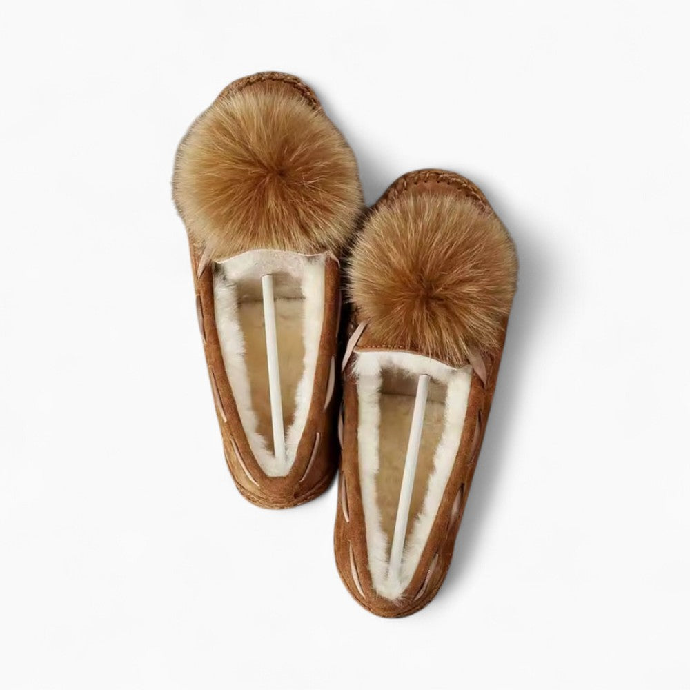 Mocassins Indiens En Daim Fourré À Pompon