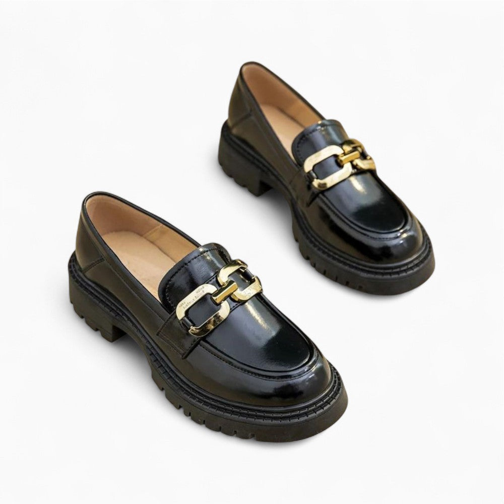 Mocassins En Cuir Verni Pour Femme Avec Chaîne Dorée Décorative