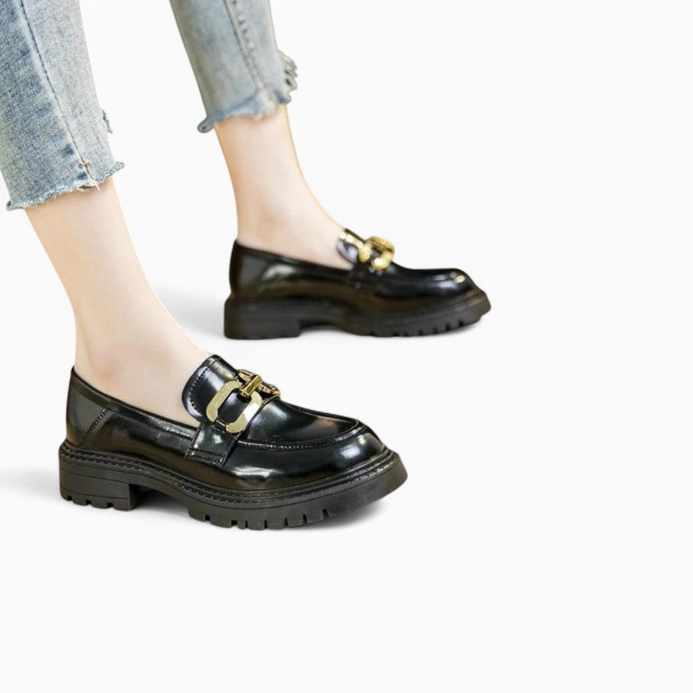 Mocassins En Cuir Verni Pour Femme Avec Chaîne Dorée Décorative
