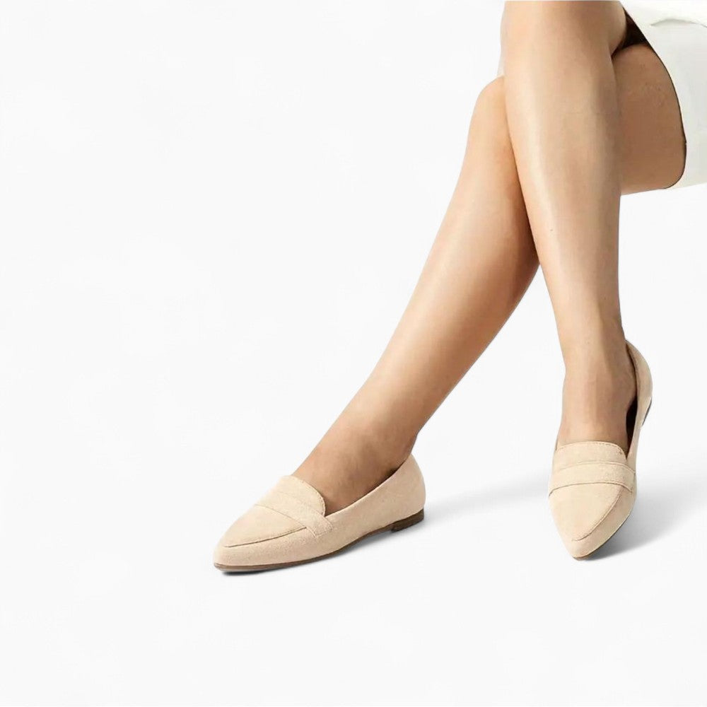 Mocassins Beiges À Semelles Marrons Pour Femme En Cuir