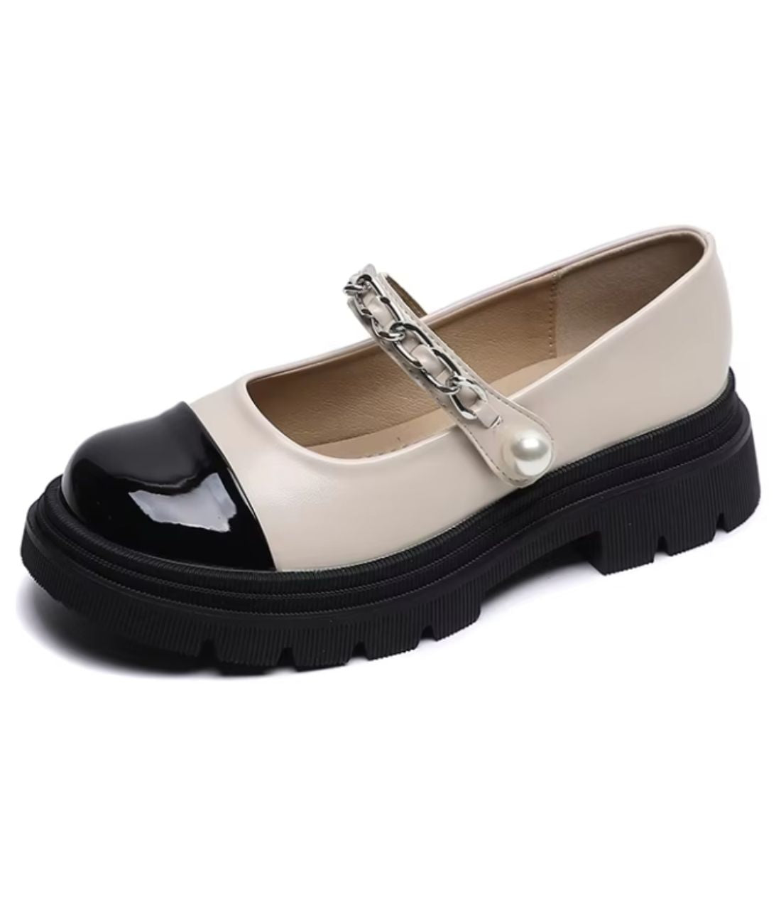Mocassin Ballerine Vernis À Boucles Avec Petit Talon