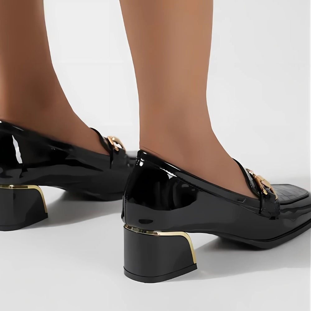 Mocassins Vernis Avec Boucles Noir Femme