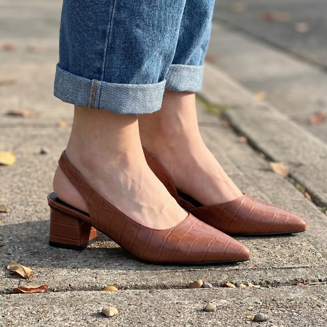 Lynna Escarpins à Bout Pointu – Talon Bloc Cuir Texturé Silhouette Bout Fermé