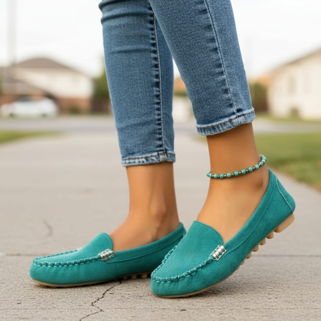 Kaithlyn Chaussures Décontractées en Daim à Enfiler – Détails Métalliques Confort Usage Quotidien