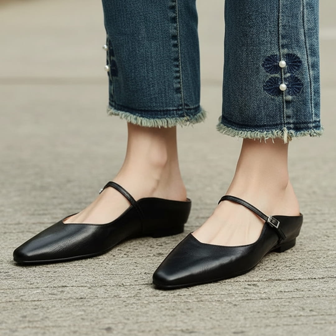 Chiara Mules Plates en Cuir – Style Mary Jane Silhouette Bout Pointu Élégance Confort